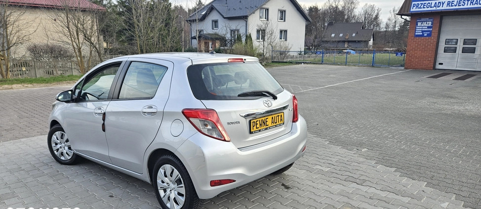 Toyota Yaris cena 34900 przebieg: 54840, rok produkcji 2012 z Poręba małe 191